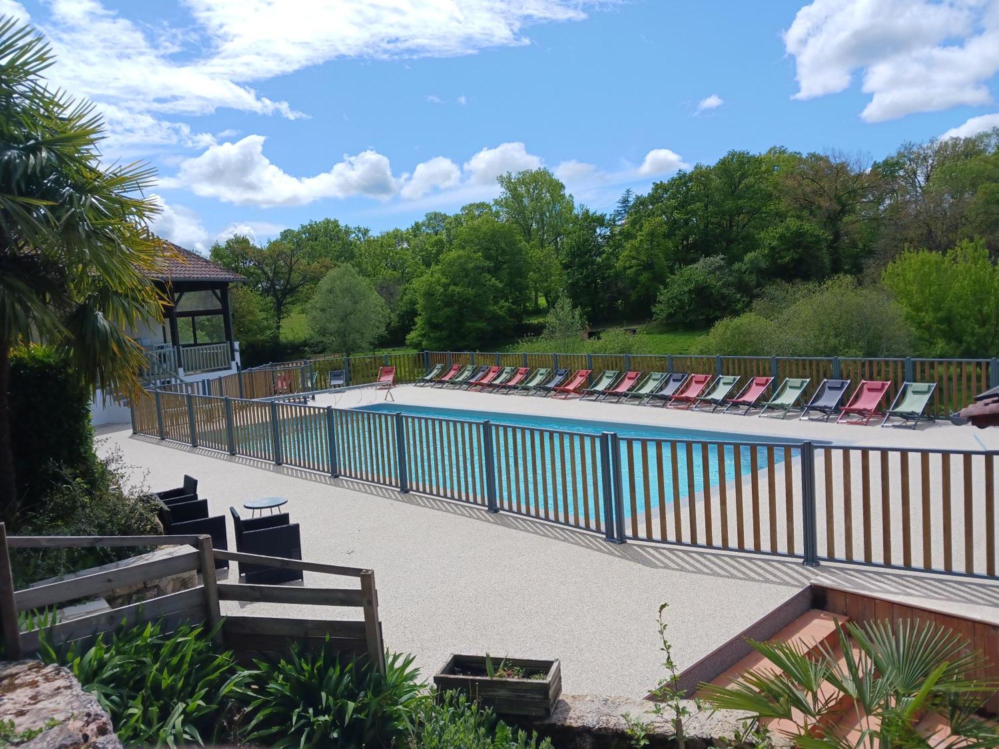 Camping Domaine Papillon Reyrevignes  Εξωτερικό φωτογραφία